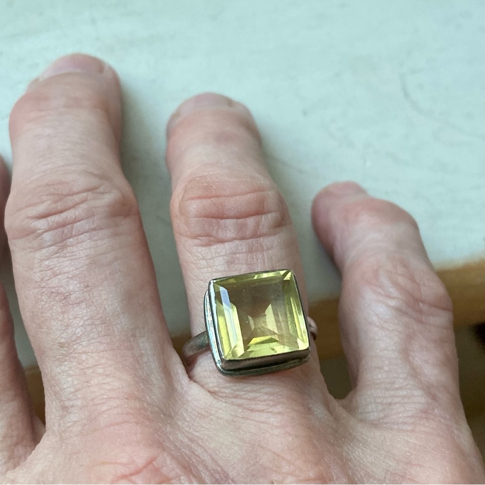 Sterling Yellow Stone Ring - image 3